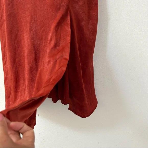 Lulu’s Maribel Midi Dress Satin Effect Open Back Size Large in Rust Orange NWT - Picture 11 of 13